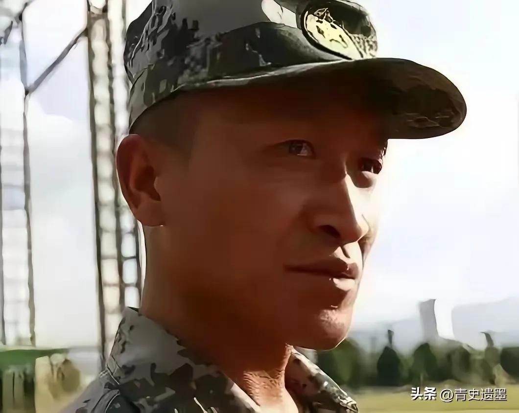杨建松：从大理少年到特战尖兵，一等功背后是铁血与温情
 
杨建松，云南大理人，2