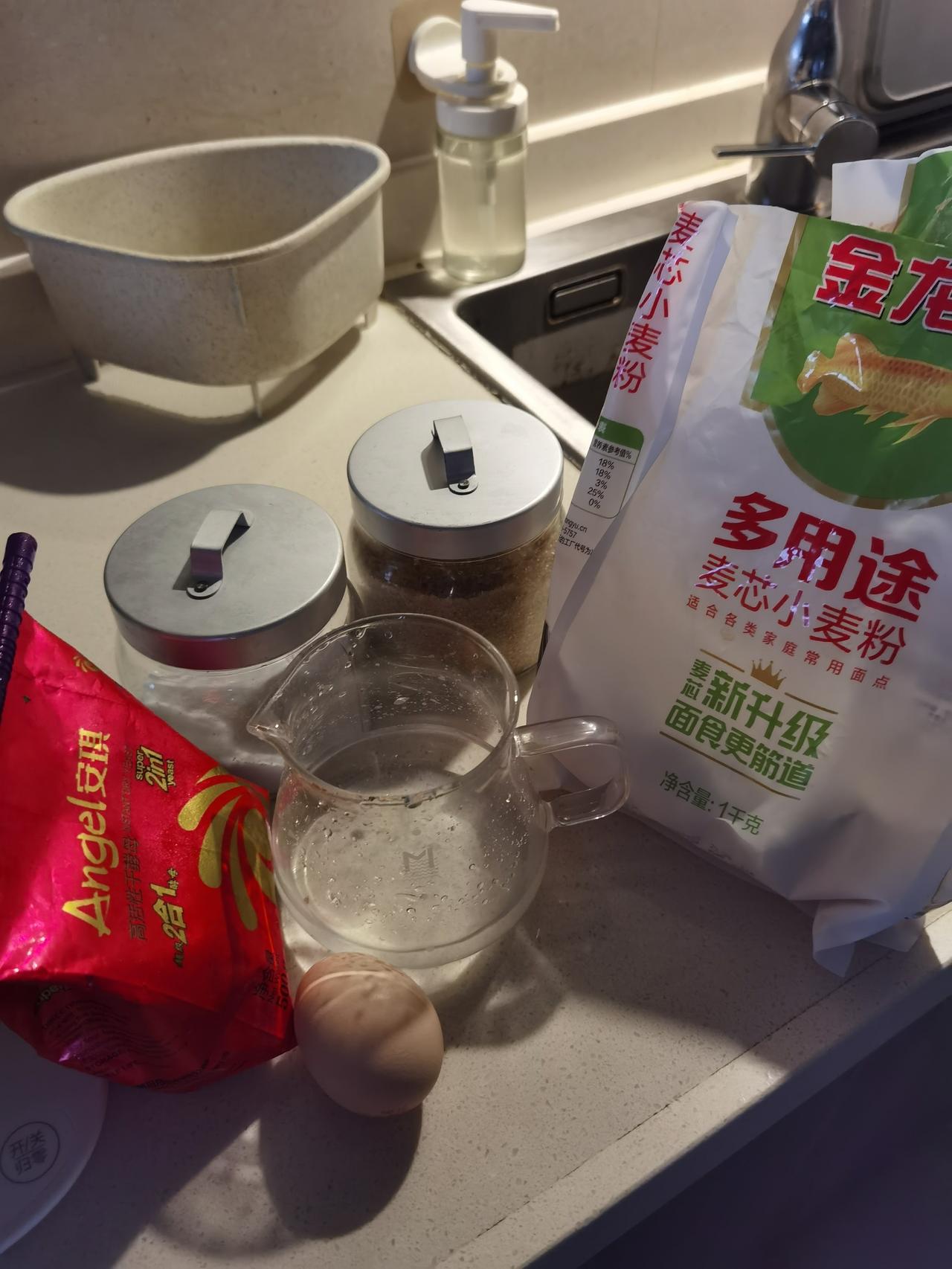 今天是七月的最后一个星期日，也是我的轻断食日，更是每月一次雷打不动的“美食探访日