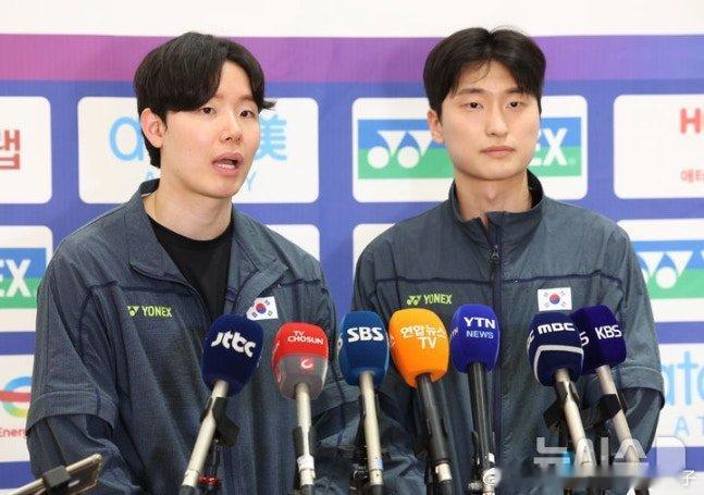 【韩媒】黄金组合徐承宰金元浩：亚锦赛夺冠倍感荣耀…最重要的是管理好身体，下一个目