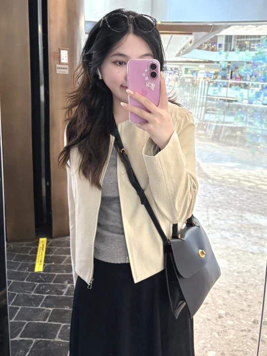 💼今天通勤日！这么好穿的一身我先穿了～