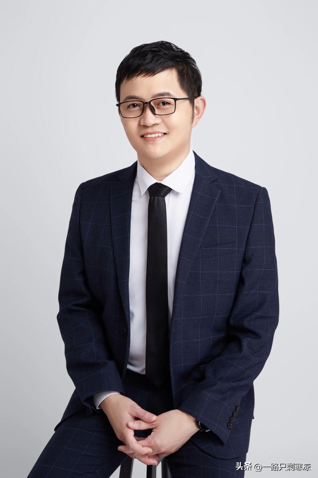 黄浩杰主任医师已任江苏省人民医院消化内科主任。
黄浩杰、主任医师、教授、博士生导
