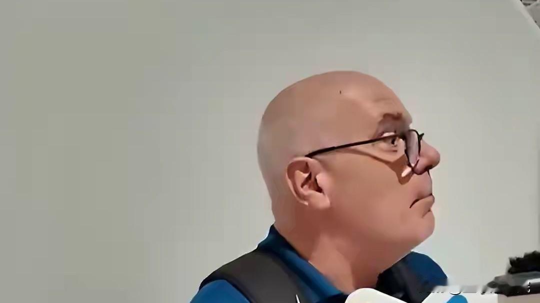 乌拉圭主教练居然这么点评中国男篮！

中国男篮对阵乌拉圭的二番战，最终中国男篮是