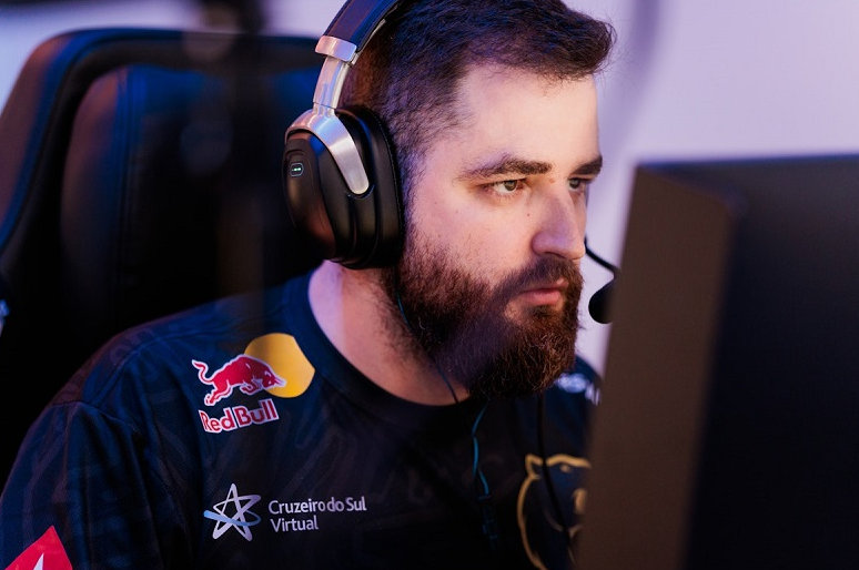 #csgo# #cs2# 在今日凌晨的美洲RMR比赛中，FURIA成功击败了Li