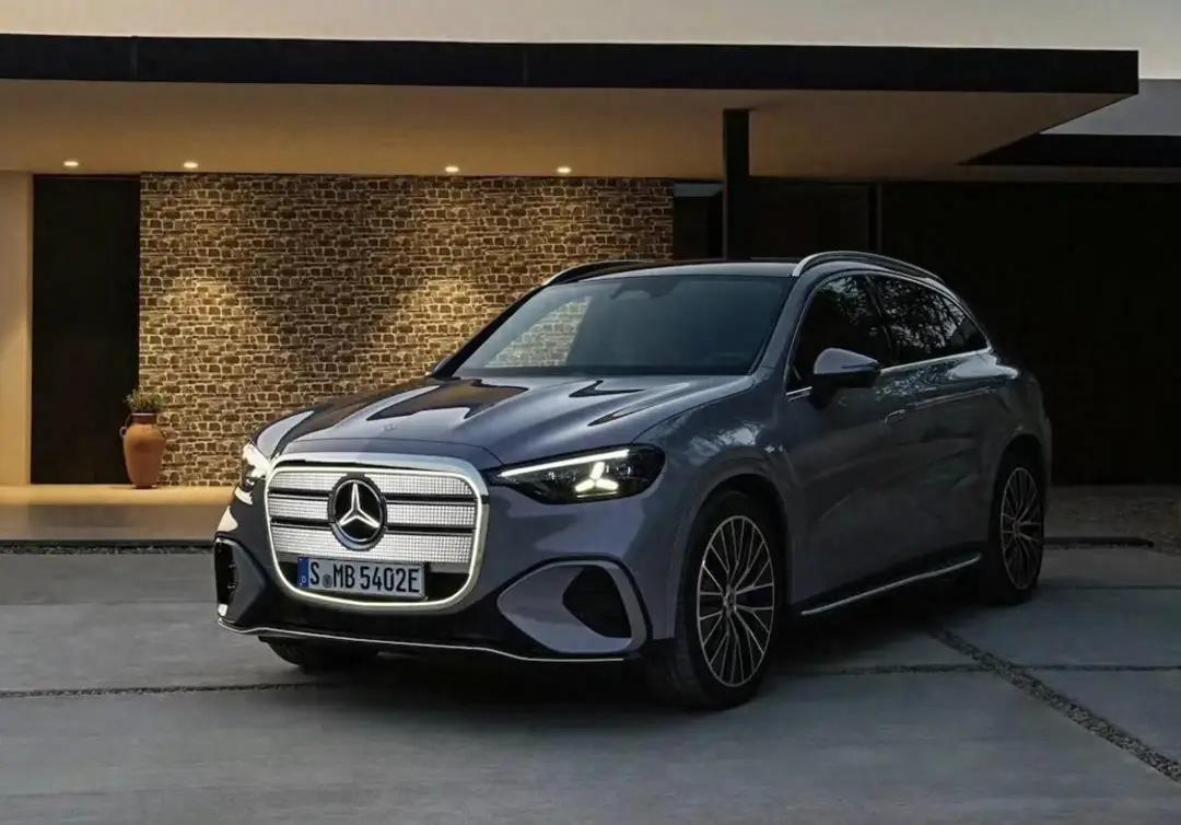 据说这车是来自全新平台的纯电版的
奔驰GLC
没玩虚的，把家用刚需做透了
 
3