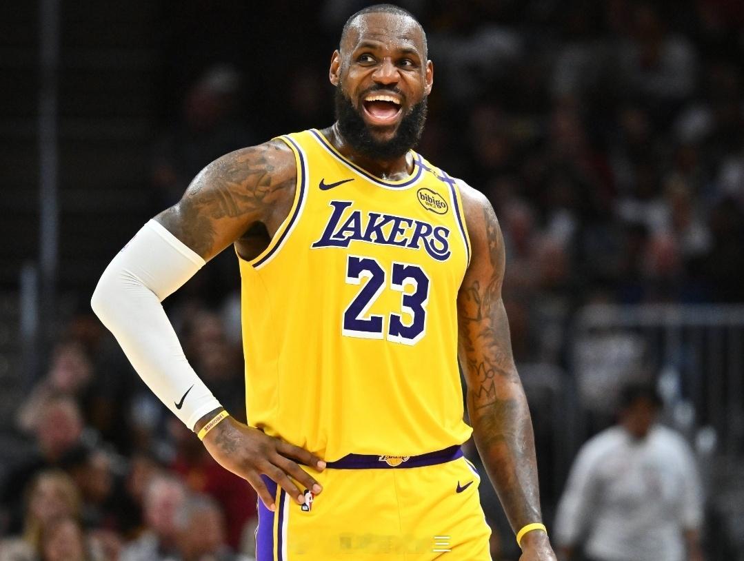 詹姆斯：不知道还有多少机会在球迷面前打球，我将用表现回馈今日，NBA常规赛继续进