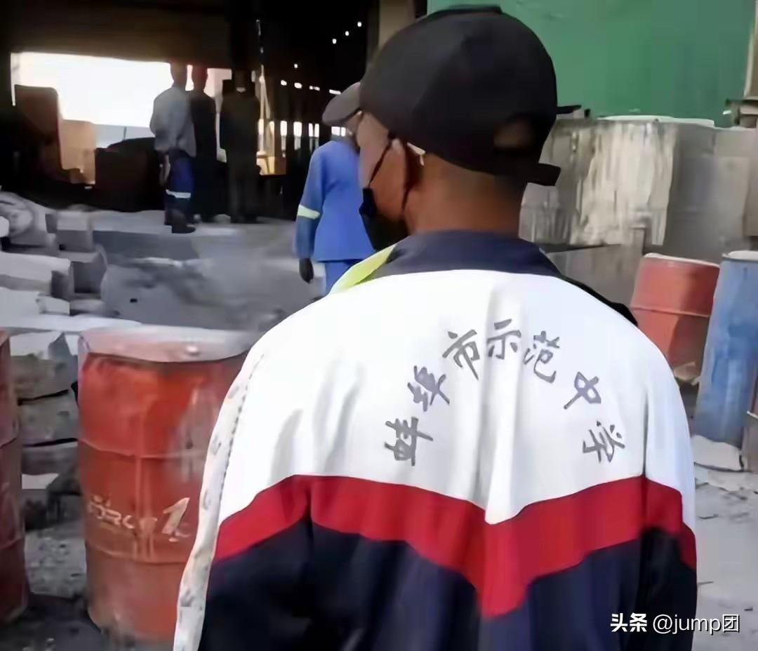 你去非洲任何一个二手市场转一圈，就会发现一个荒唐的事实：中国家长花大钱给孩子买的