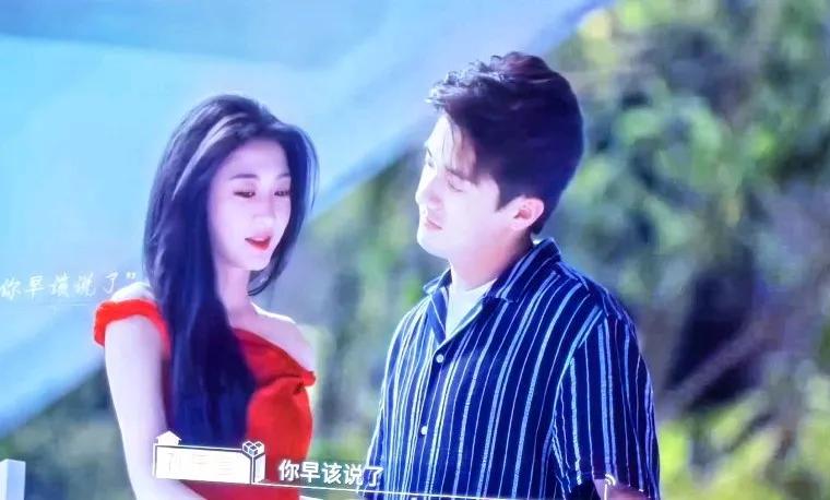 乐言这气生的莫名其妙。
她下班回来，看到清雅坐在奥斯卡旁边吃饭就来气了。然后又挑