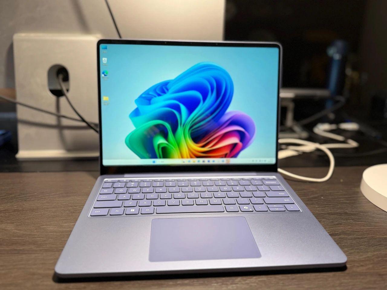 这可能是2025年最值得入手的轻薄本！2025款微软Surface Laptop