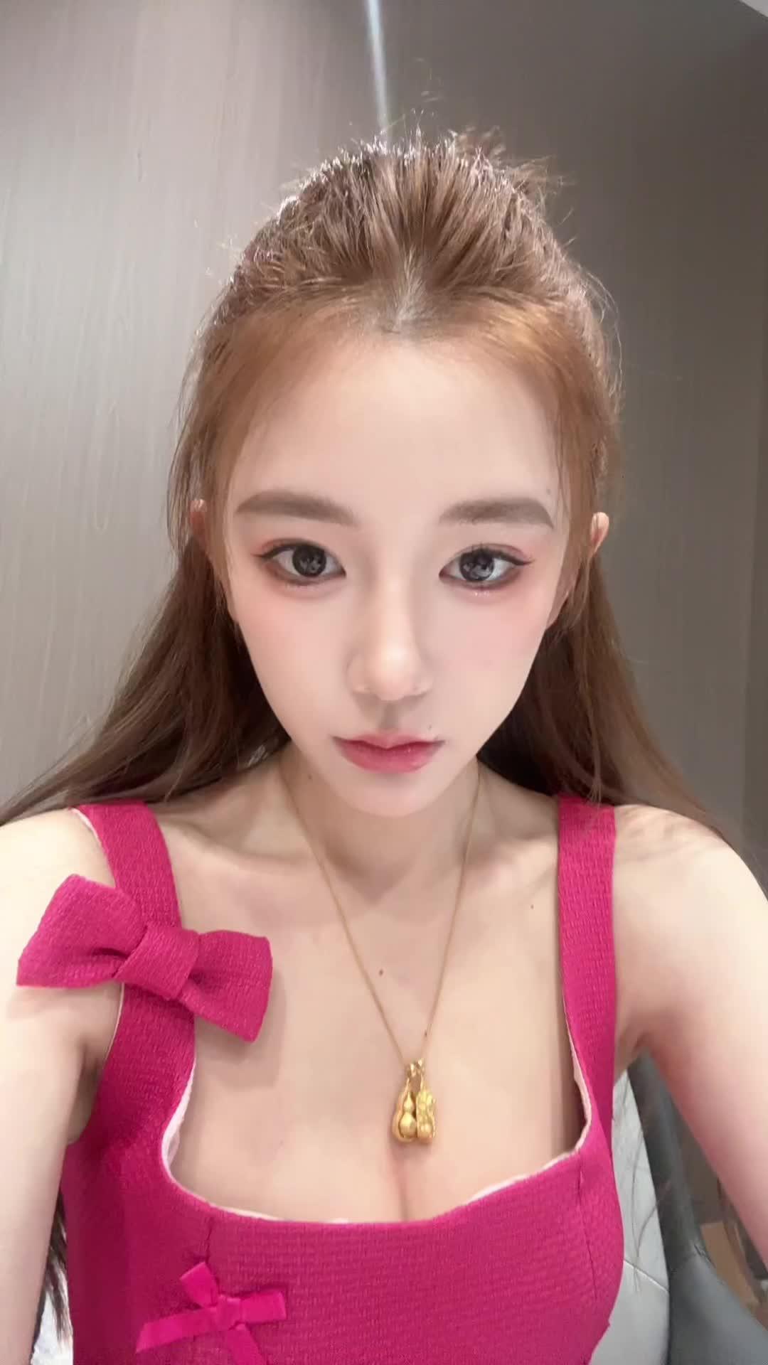 女孩子的衣柜  多一件小裙子怎么啦