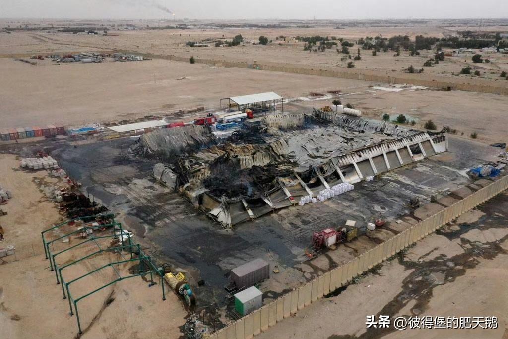 炸了、炸了、真的又炸了！航拍图像显示，美国哈利伯顿公司在伊拉克巴士拉的办公室和仓