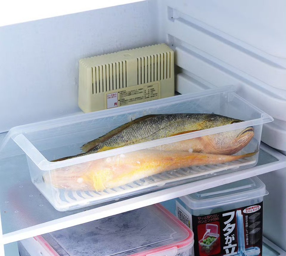 冰箱养活鱼只为过年吃口新鲜的  过年准备年货，想吃新鲜的鱼，原来可以不冷冻，而是