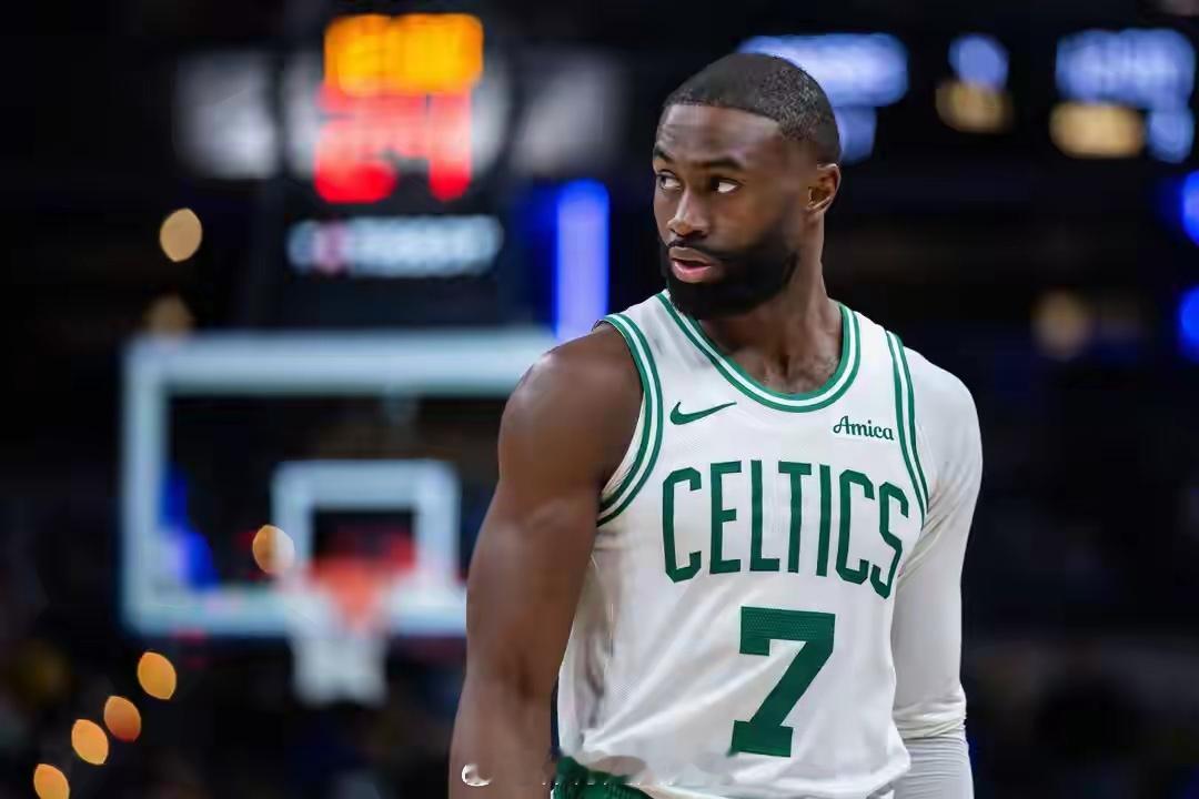 NBA 布朗平生涯纪录50分 绿军31分大胜双杀快船终结其6连胜杰伦布朗50分 