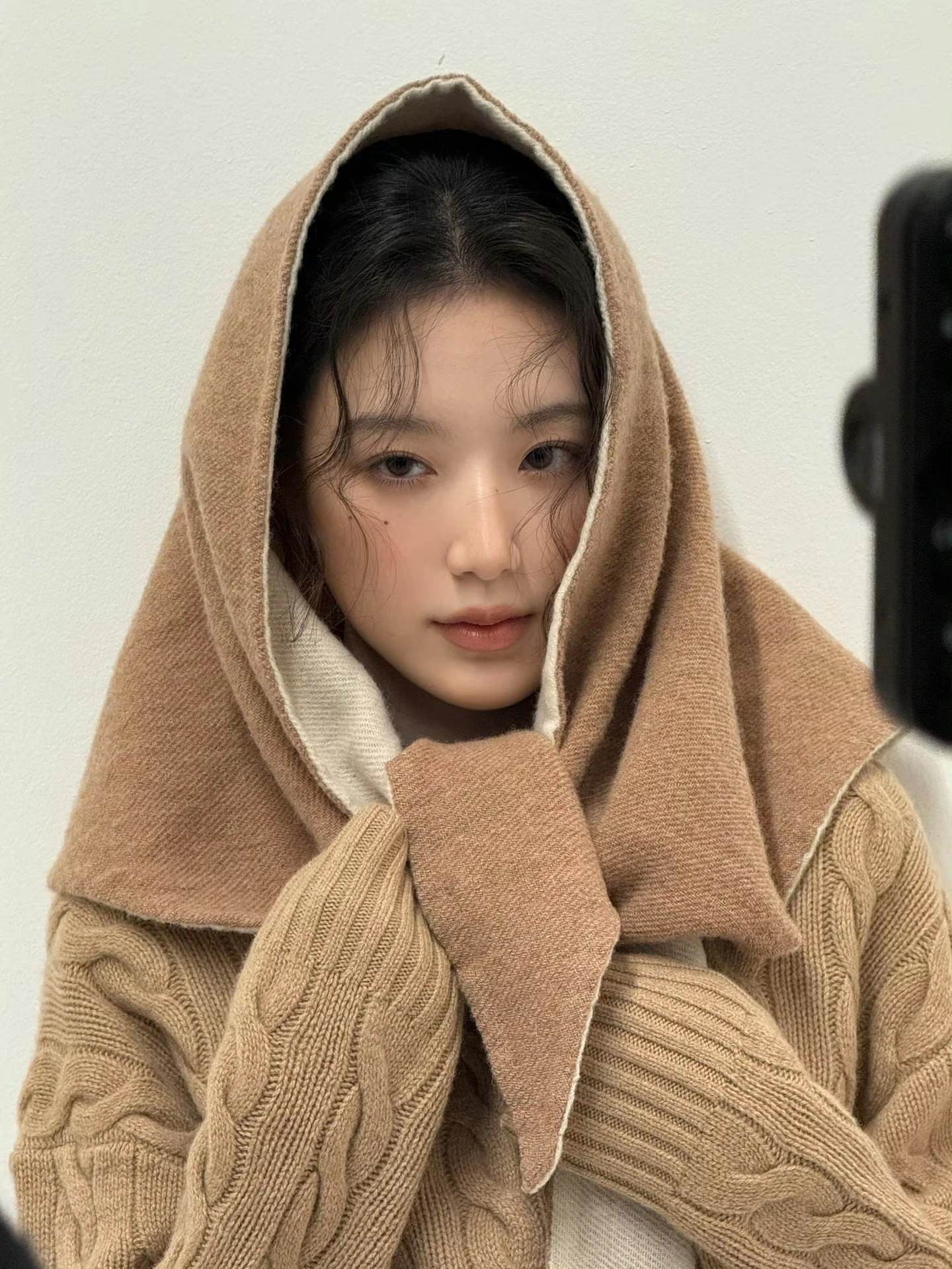 251115 舒华个人IG更新20p  251115 舒华个人更新21...