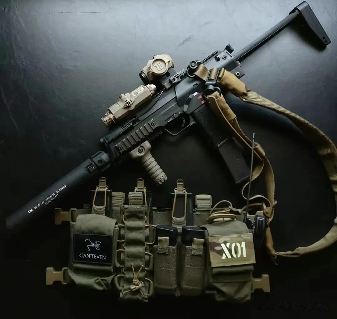 HK MP7，由黑克勒-科赫所研发的个人防卫武器，原称单兵自卫武器（PDW），1