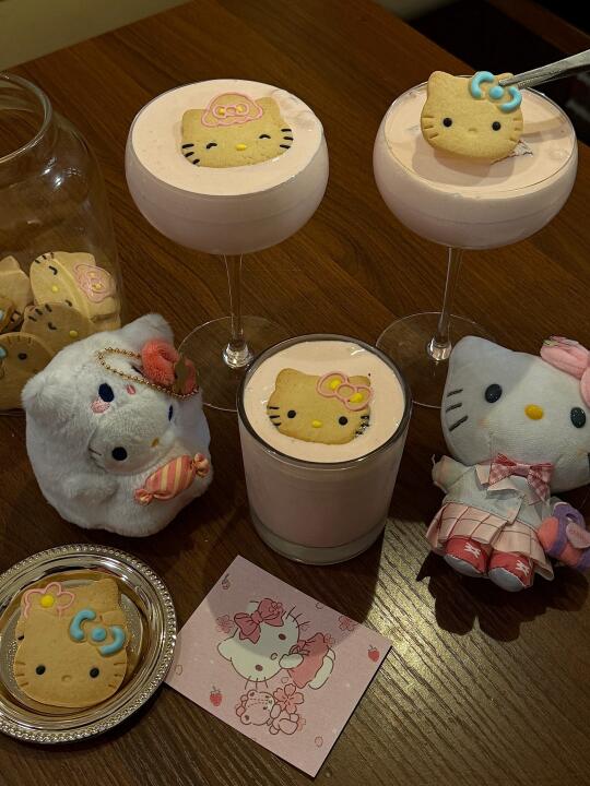 不在上海！在重庆！！巨乖的kitty特调酒🎀