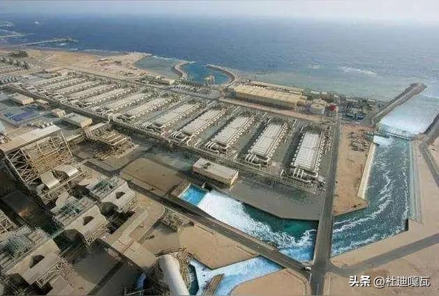 以色列担心自己的海水淡化厂，毕竟美国开了这个头，袭击了伊朗的格什姆岛海水淡化厂，