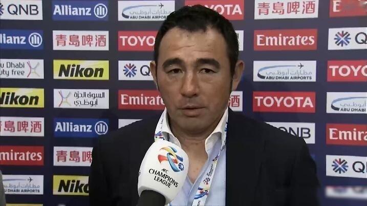“扎心了”！
利雅得胜利0：1 大阪钢巴主帅，亚冠二级丢冠，赛后那个日本教头一点
