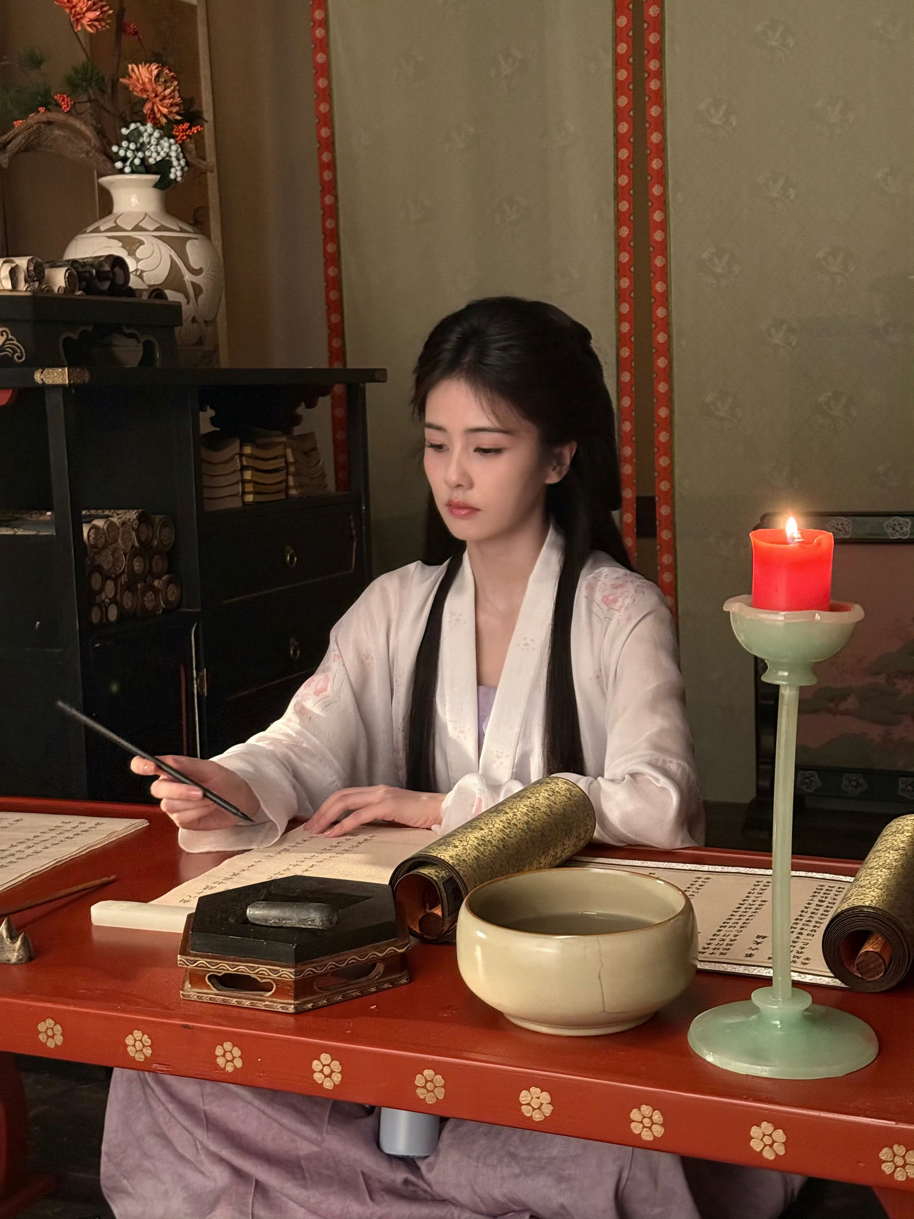 白鹿  白鹿叶璃 白鹿莫离 ₍˄·͈༝·͈˄*₎◞ ̑̑满眼星河,你是清风满月。