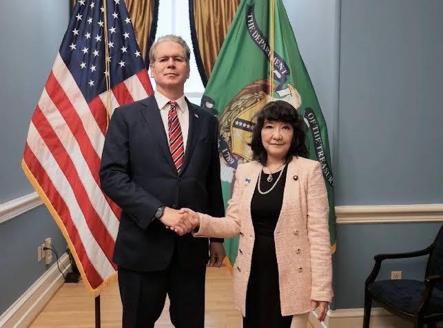 被训话两个多小时，这就是日本口中的美国盟友

据美日媒体披露，今年5月美国财长贝