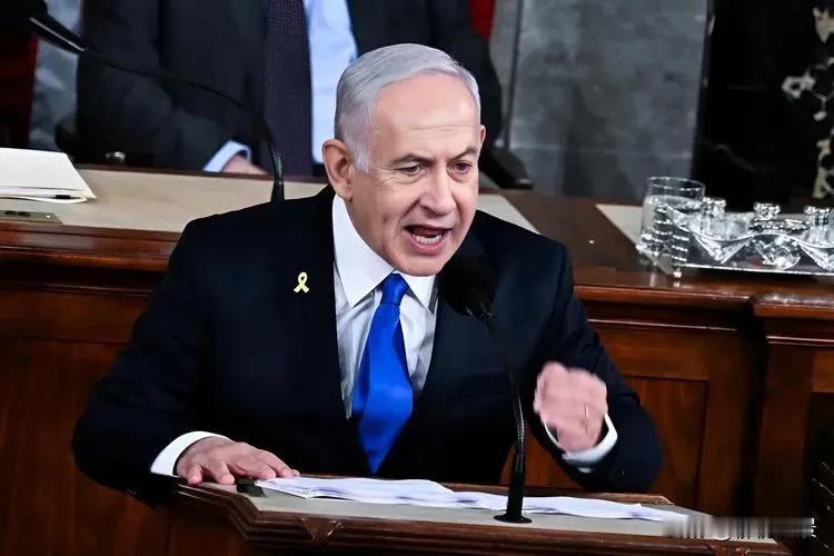 一是人口与兵源瓶颈。全国仅约950万人口，其中犹太裔约700万，适龄服役人口有限