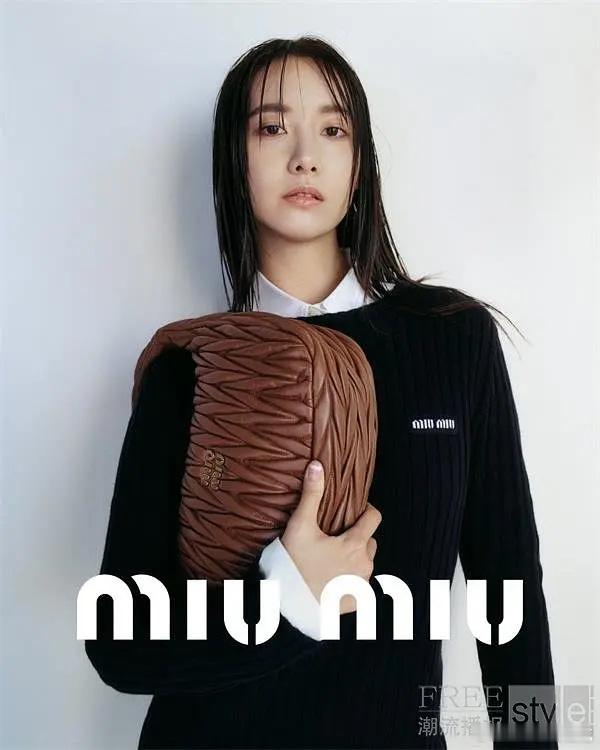 miumiu摄影师这么拍刘浩存和赵今麦是有什么心事？ 