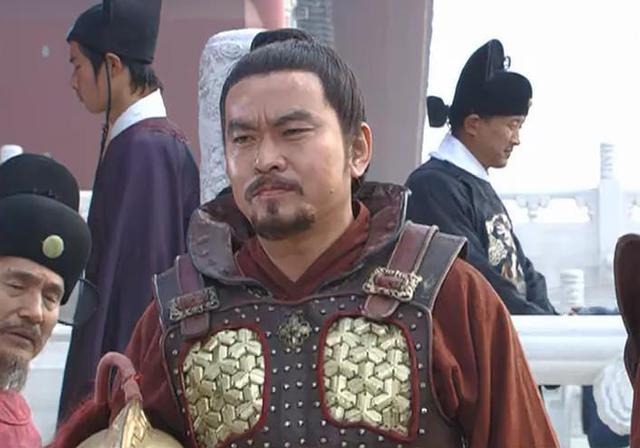 “汤和晚年天天数铜钱”：邻居笑他抠门，直到考古队挖开他家地窖——37万枚洪武通宝