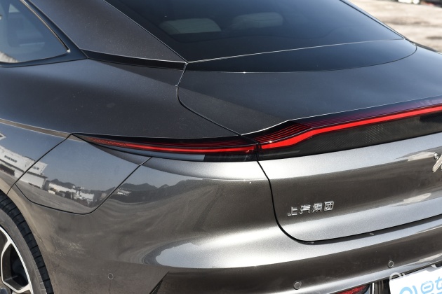 [小鲨帮选车]起价29.99万成话题车型 智己L7选买手册