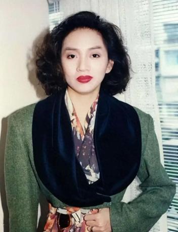 梅艳芳这信托基金，才叫把人心看透了！2003年她走后，遗嘱写得明明白白，母亲每月