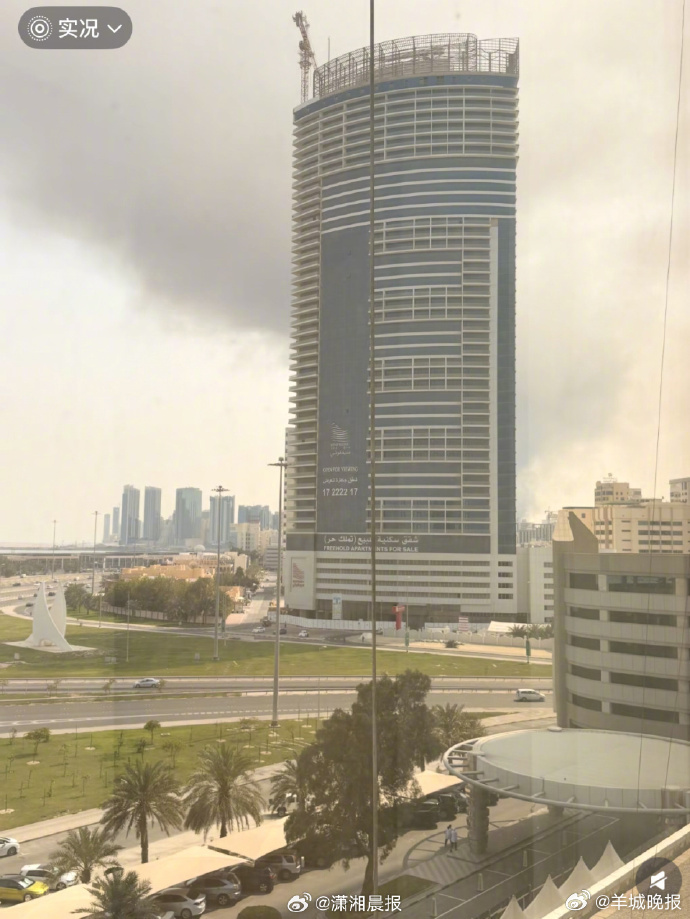 #酒店距被袭基地4公里中国游客发声#【导弹袭击美驻巴林军事基地，中国游客被迫滞留