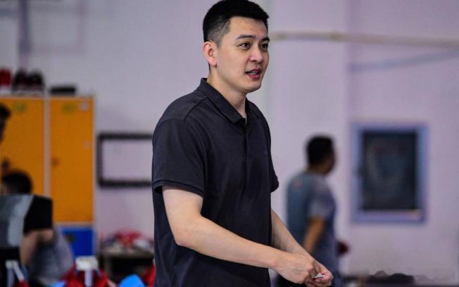 媒体人：辽篮成绩不佳是因为人才流失，杨鸣巧妇难为无米之炊1月26日讯 今日辽宁男