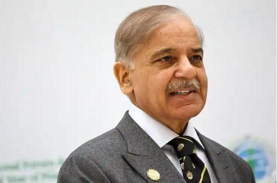 4月10号巴基斯坦陆军参谋长穆尼尔，居然偷偷跟伊朗的谈判代表团见了面，没有大张旗