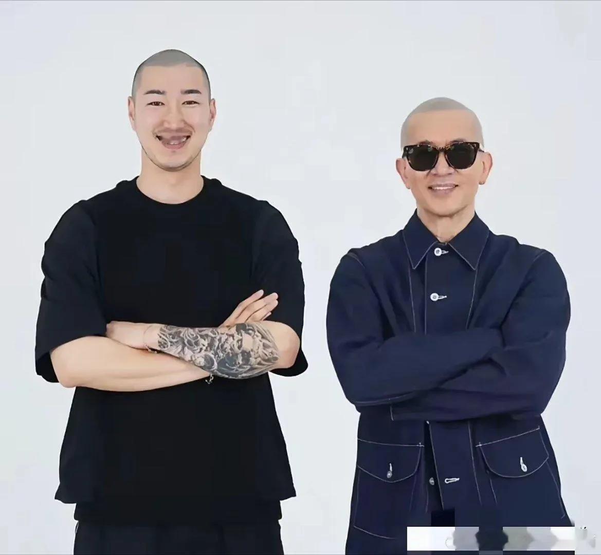 似乎卤蛋先生已淡忘了，在宝岛他尚有一位伴侣，名曰徐熙媛。

原定于韩国的短期工作