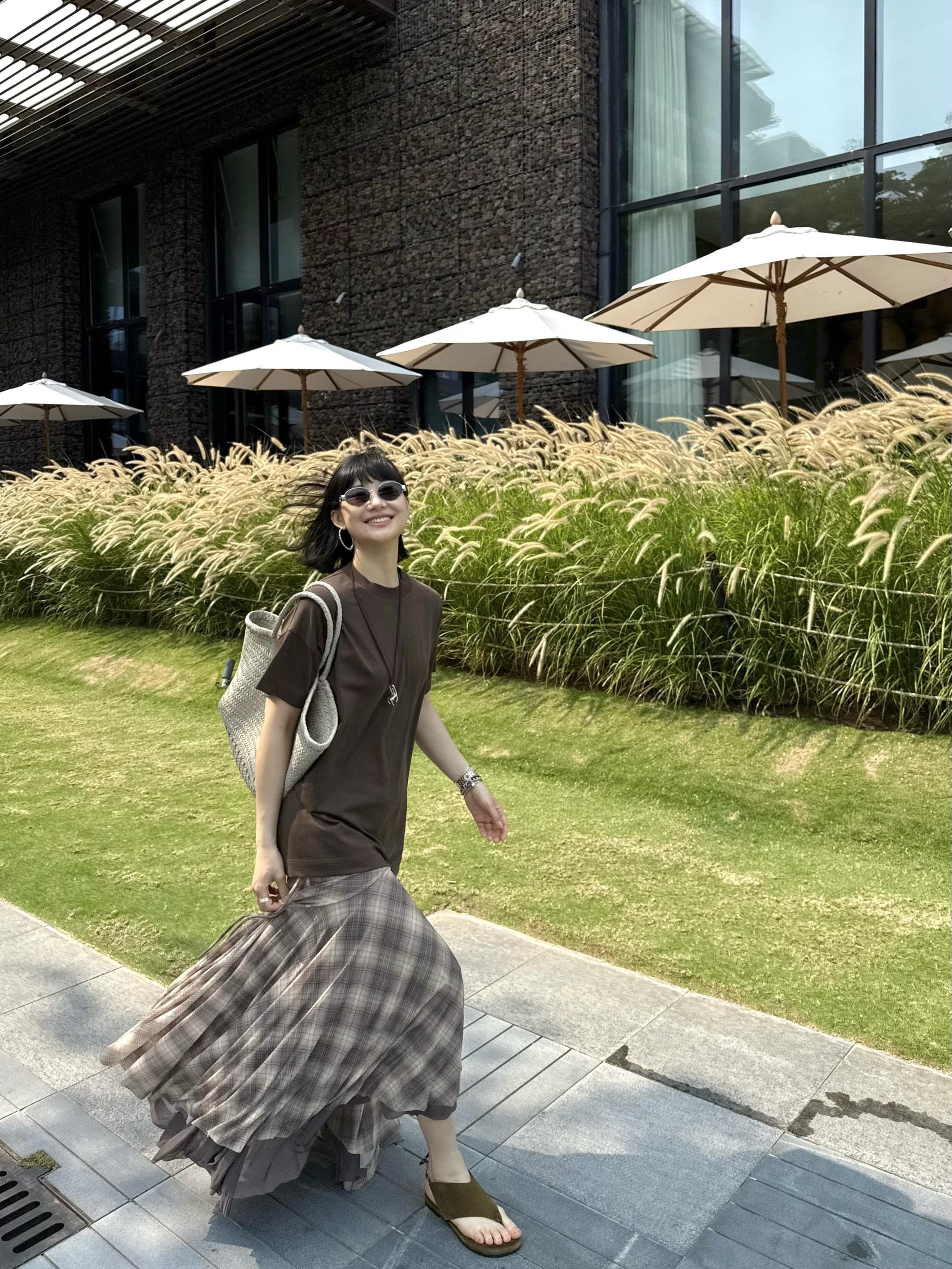 我先入夏。来三亚看周杰伦儿顺便小憩⛱️朋友推荐的阳光壹很不错👍房间给...