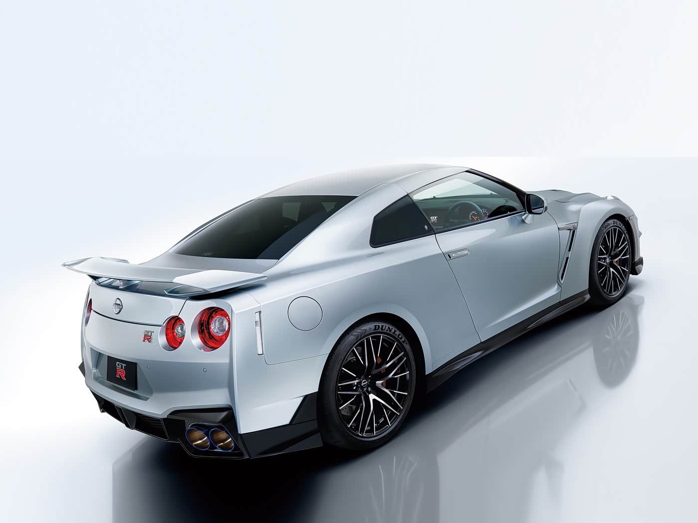 日产北美高管庞兹·潘迪库蒂拉在纽约车展透露，新一代GT-R（R36）将放弃纯电动