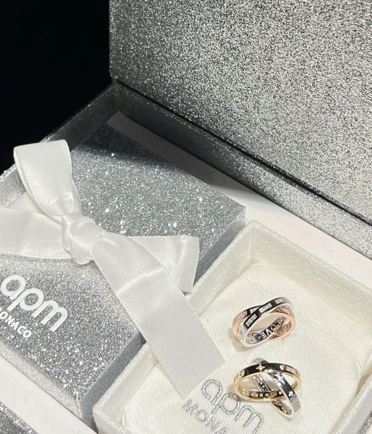 姐妹们！不要邮费！给我地址！我给你们寄！ 戒指 情侣对戒 结婚钻戒 情侣