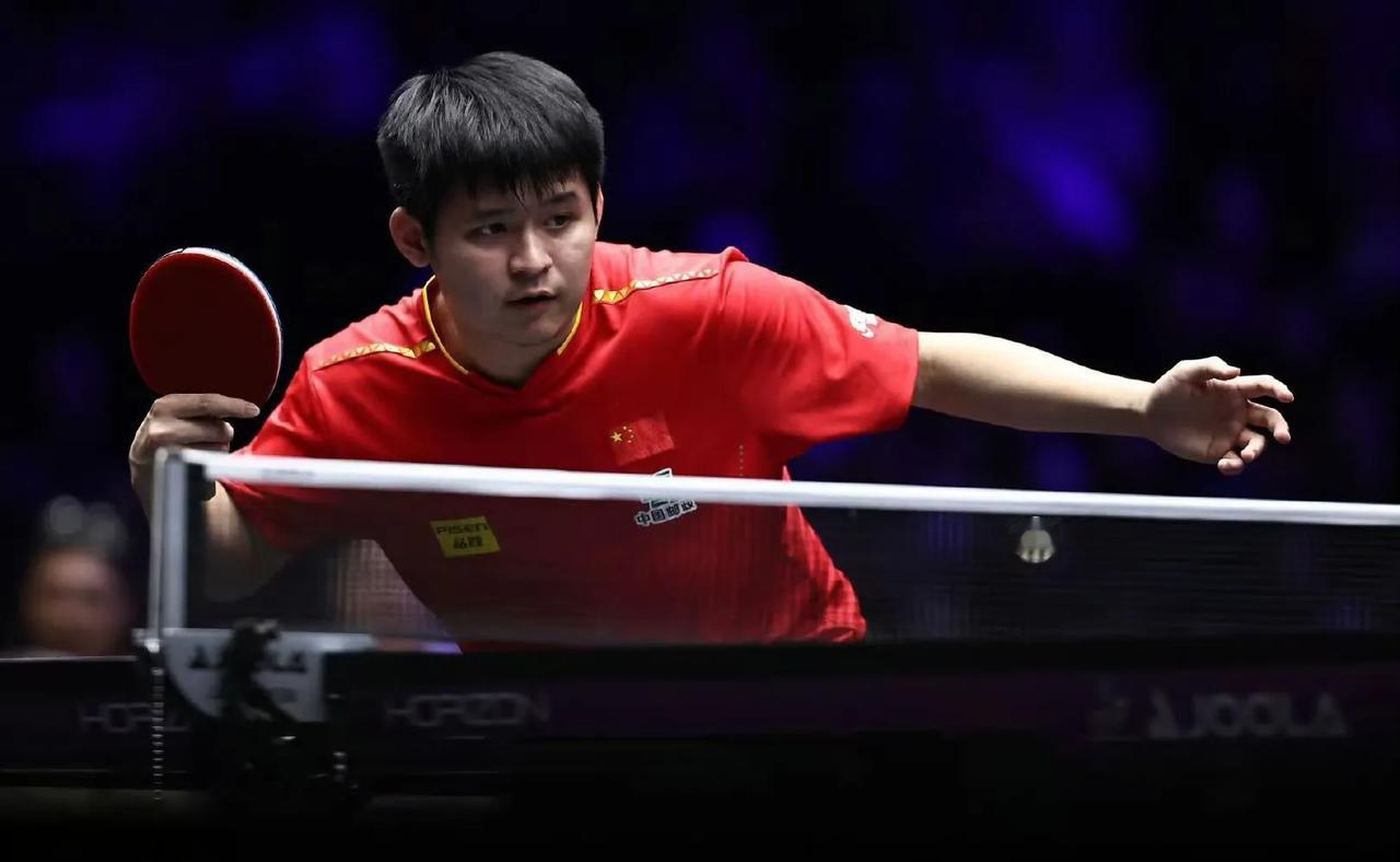 第一局林诗栋🇨🇳11-7林文政🇦🇺 ​​​！
国乒男单的林诗栋、向鹏、高