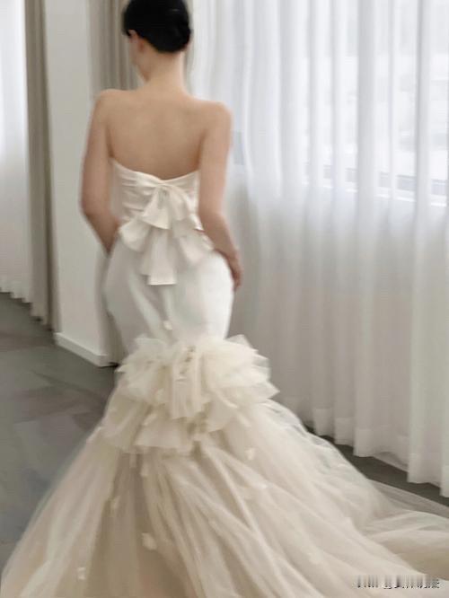 “这就是耍流氓的代价！”广东，30岁男子让一名18岁女模特帮忙拍摄写真，期间，让