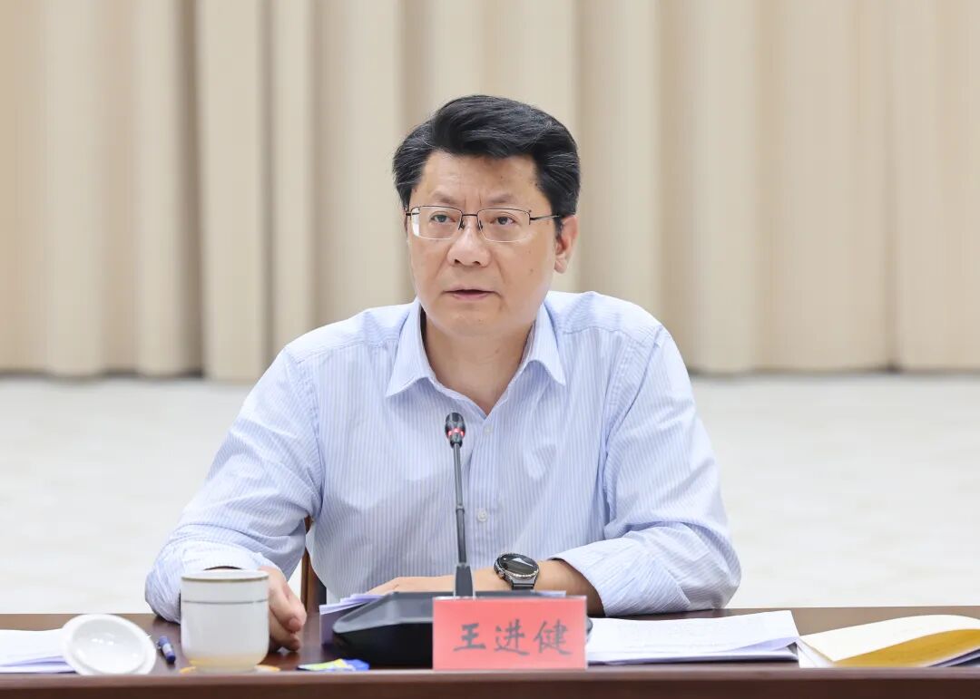 新任云南省委常委王进健任省委秘书长