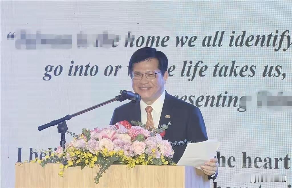 简直是荒唐至极！！！
近日，台外事主管林佳龙在立院狂吠：“我们在这个关键的时刻，