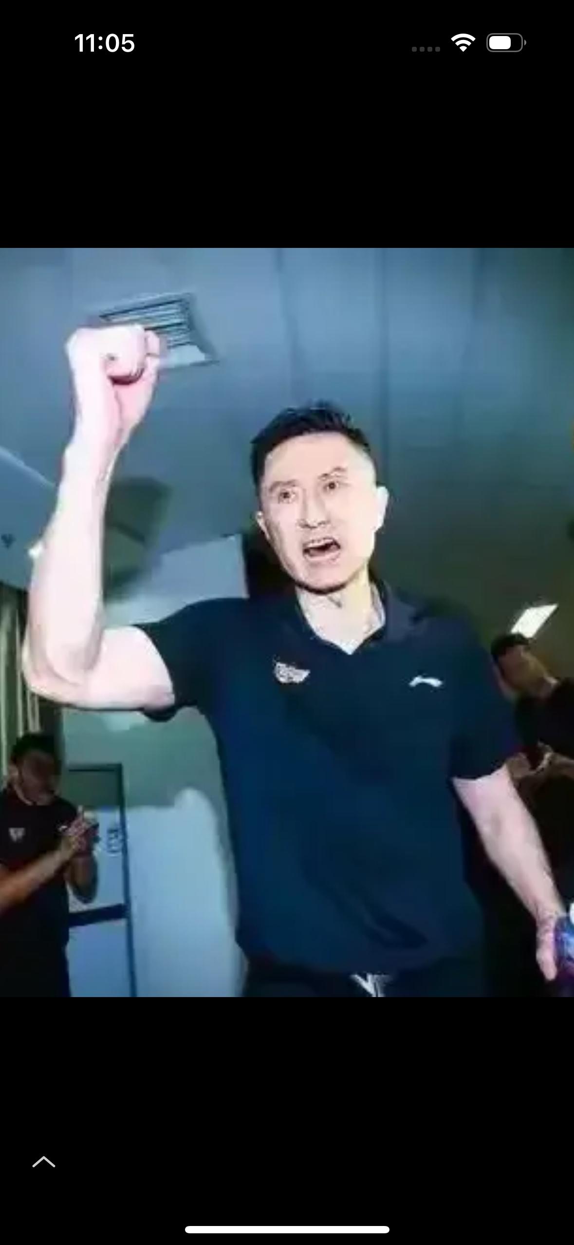 新疆飞虎男篮需要这样子的主教练！

        新疆飞虎男篮真的需要有血性的
