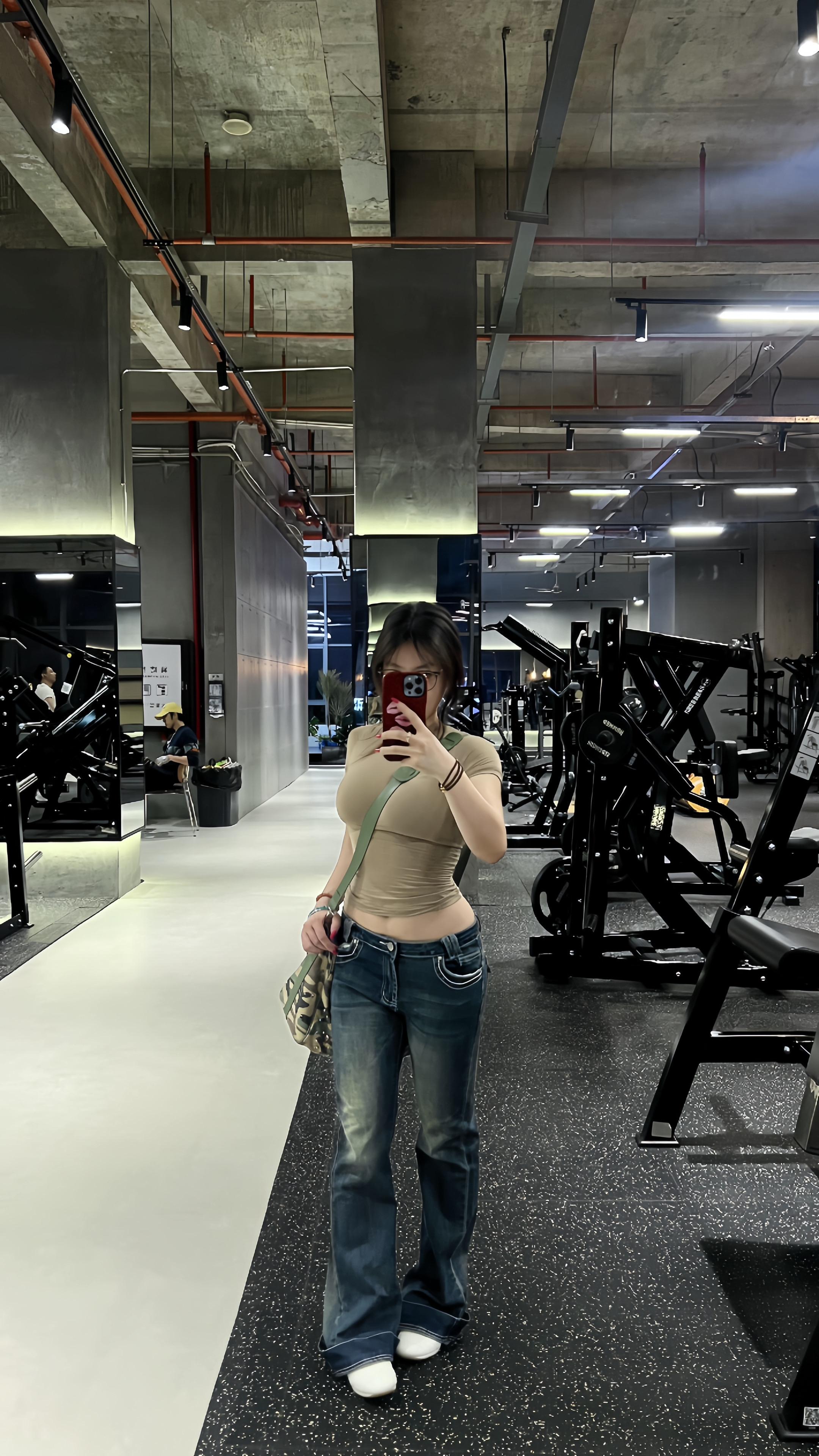 就让腰臀比0.7的我们