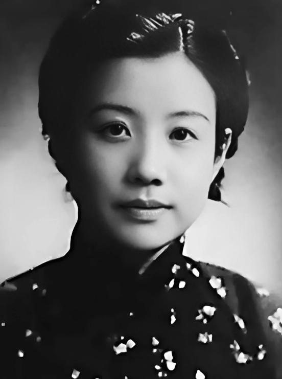 1955年，48岁女叛徒被判枪决，毛主席拍案大怒：她是咱全党的恩人。毛主席为何这