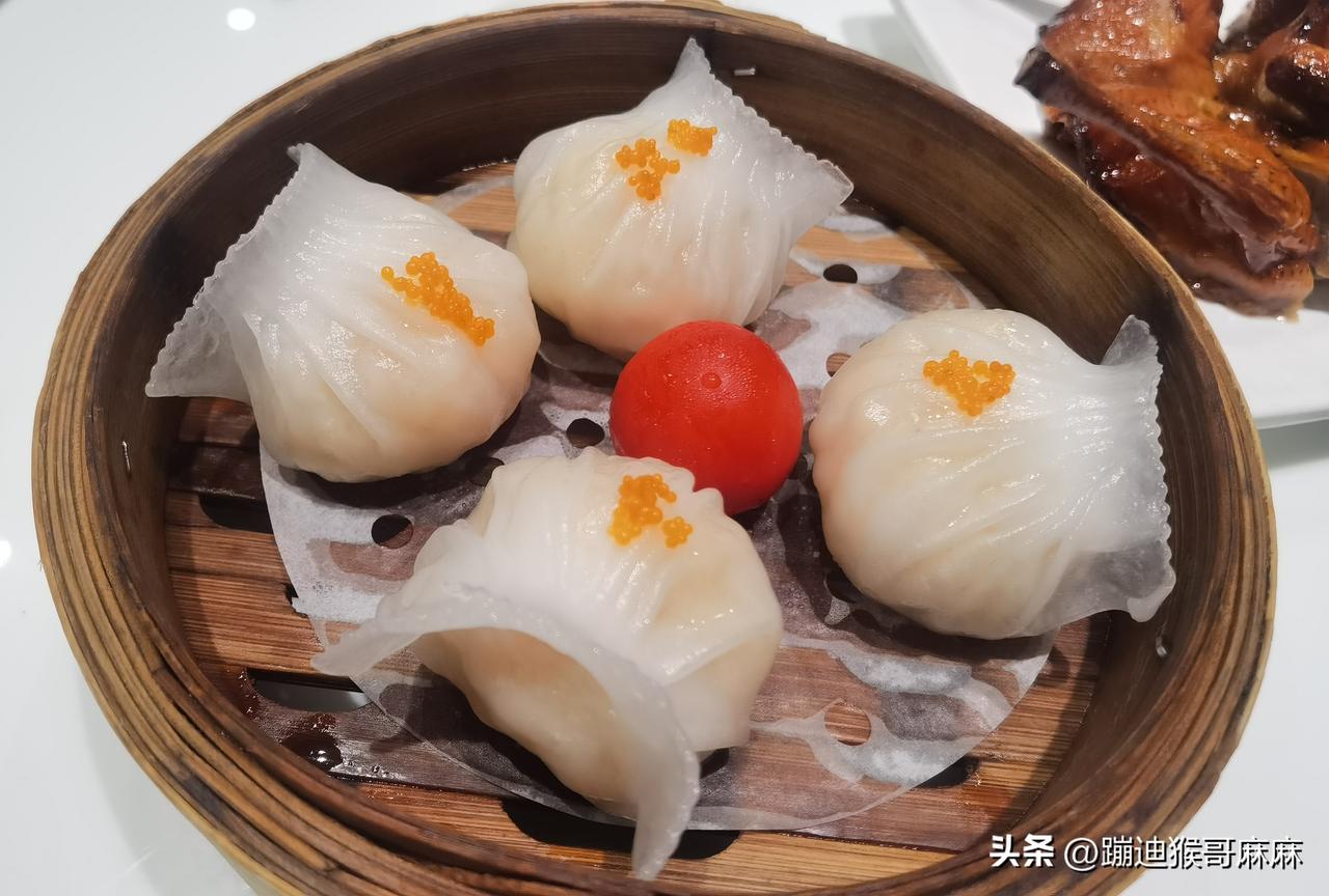 生孩子要趁早！普通人按部就班读到本科，毕业就22-23了，工作几年，然后结婚，生