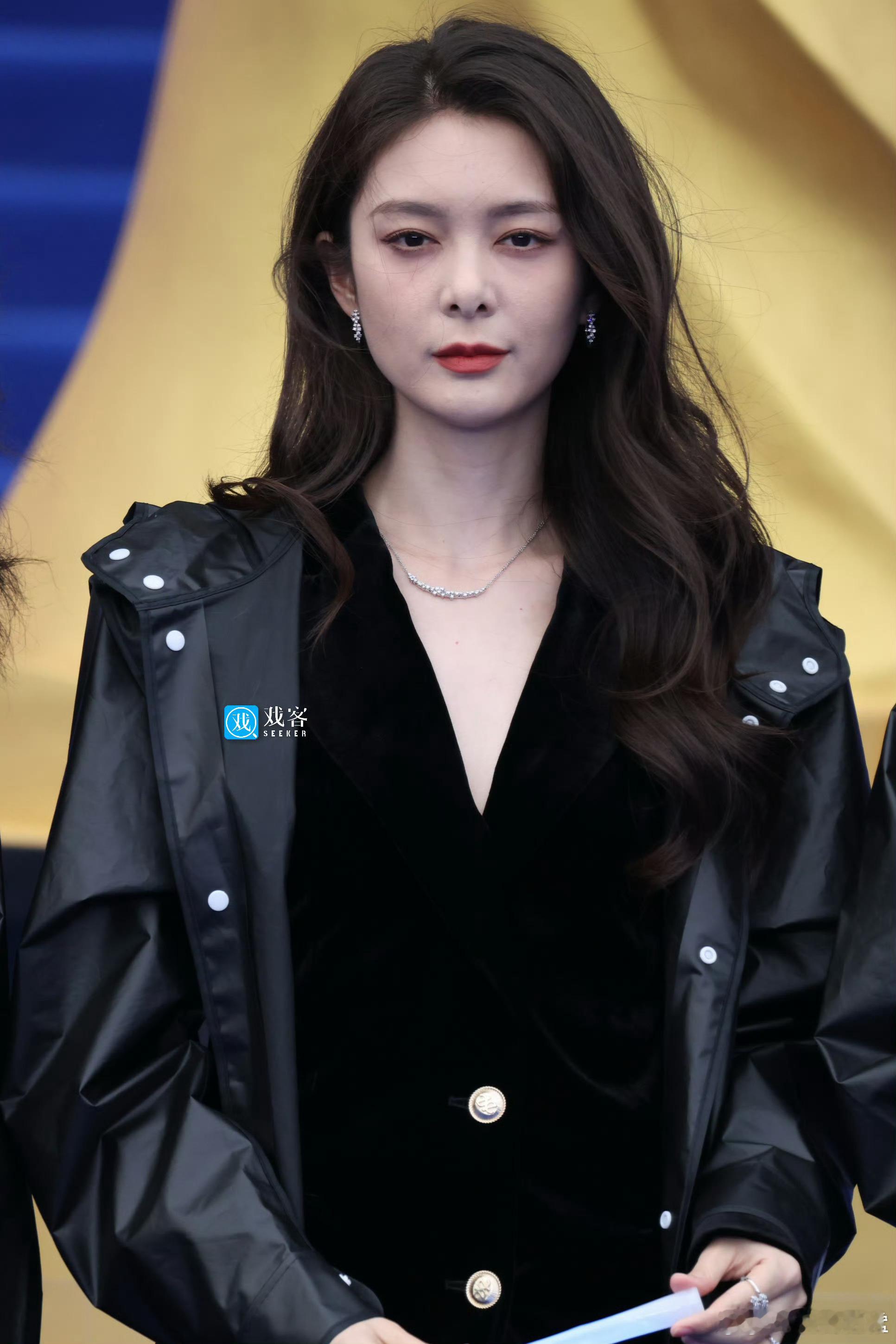 北京国际电影节闭幕式红毯怼脸生图，谁赢了？叶童、周深、黄子弘凡丁真、彭小苒、傅菁