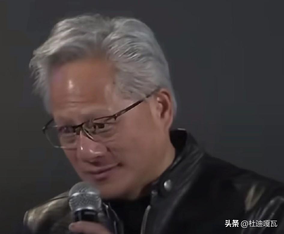 很多人只看到英伟达合作卖芯片的收益，却没看清背后真正的图谋。对它来说，售卖芯片赚
