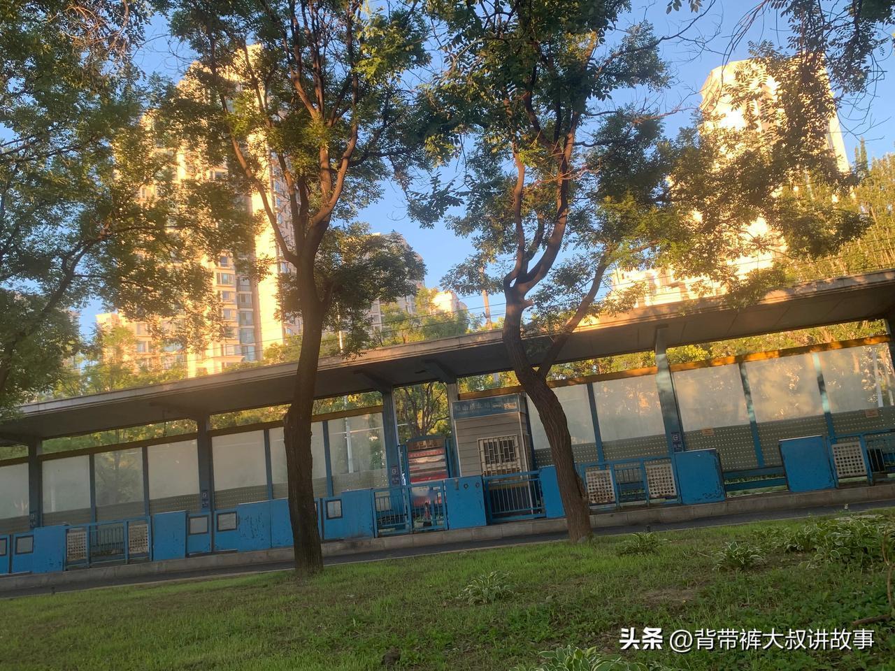 上联是：人不可貌相，怎么对下联水不可斗量