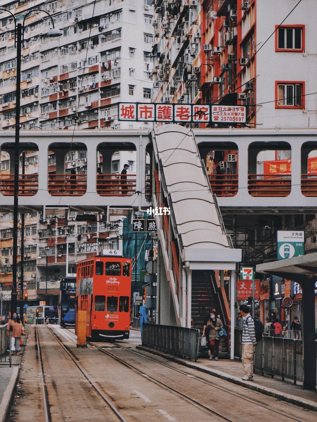 答应我！来香港一定要做一次叮叮车