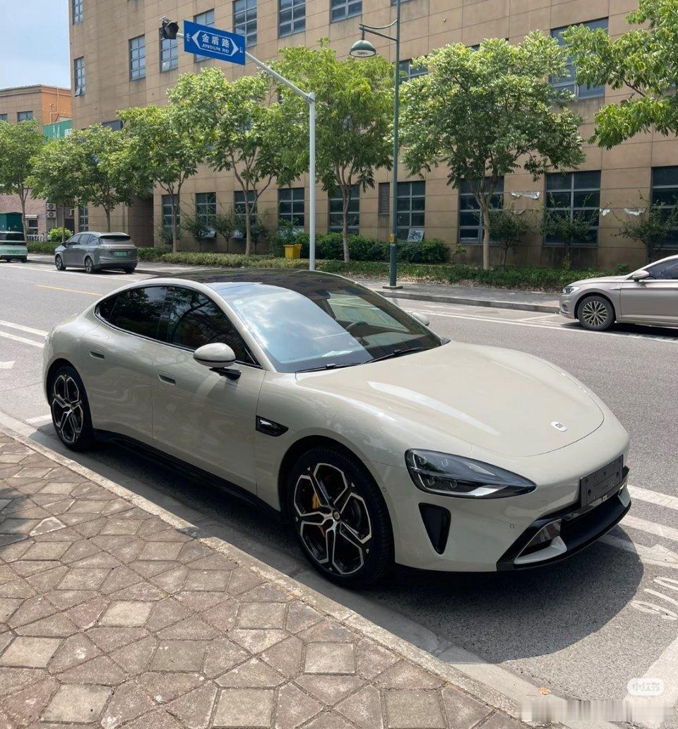 大家觉得尚界Z7的销量会超过小米SU7吗？ 