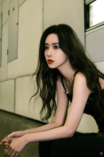 #孟子义酷girl出没#孟子义来清库存啦，酷酷哒~ ​​​[心] ​​​
