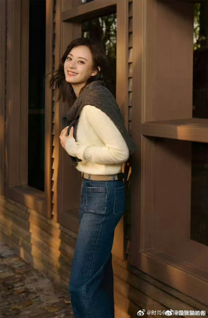 浪姐摇来了整个娱乐圈 姐姐们的朋友圈也太让人羡慕了，圈内好友纷纷现身应援，满满都